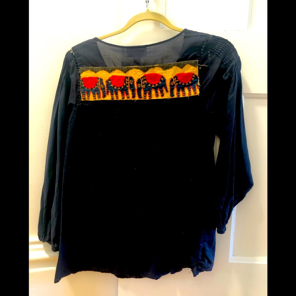 Navy blue Loft peasant blouse w appliqué
